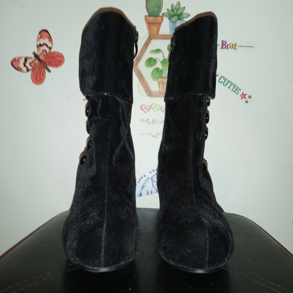 Grape myrtle high heel boots